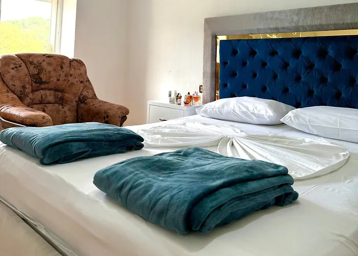 Central- Azure -stay Përmet