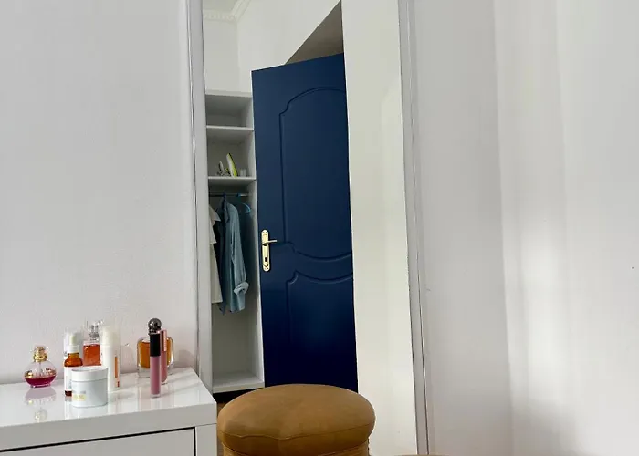 Central- Azure -stay Apartment *